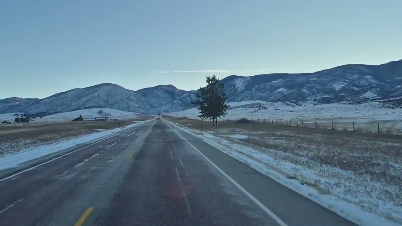 Scariest Icy mountain in Wyoming..Don't try this road during the winter. 