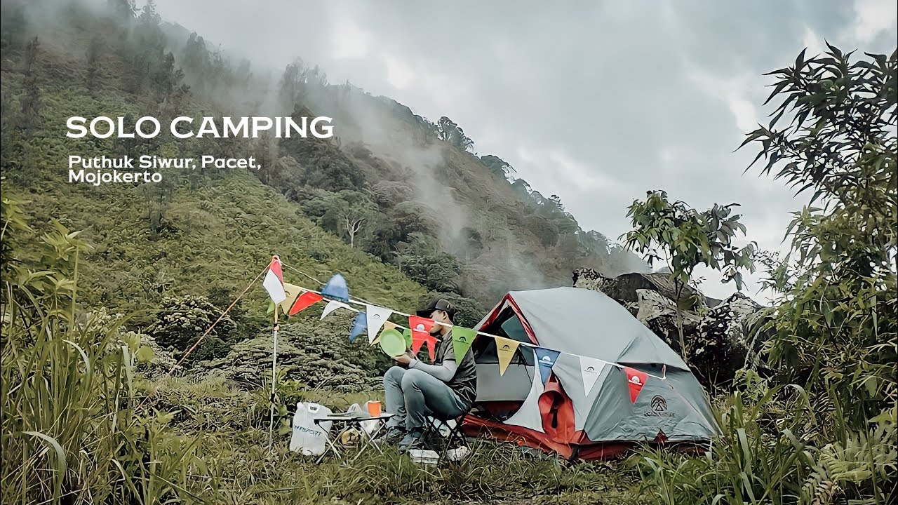 SOLO CAMPING : Masak ditemani suara hujan di dalam tenda