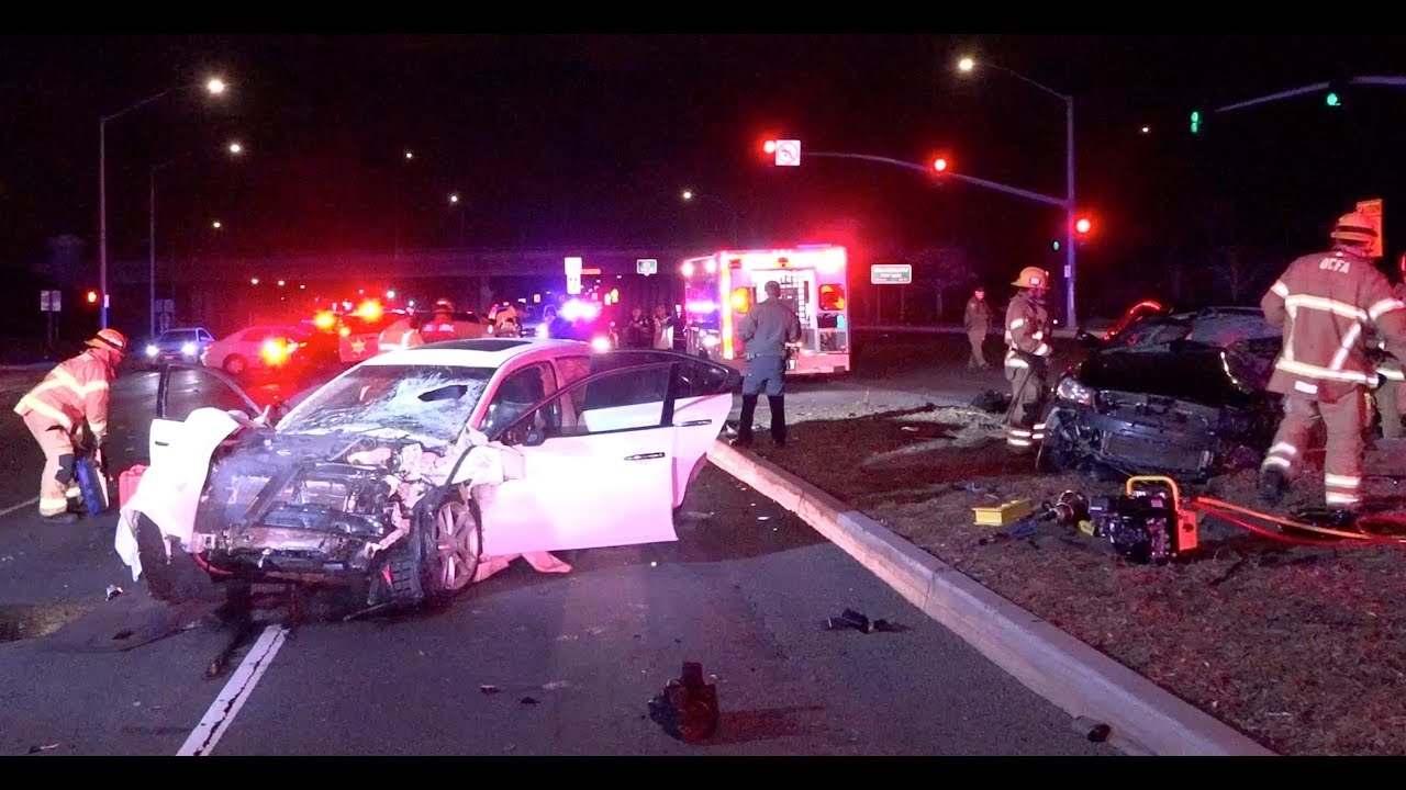 2 people killed in Garden Grove crash