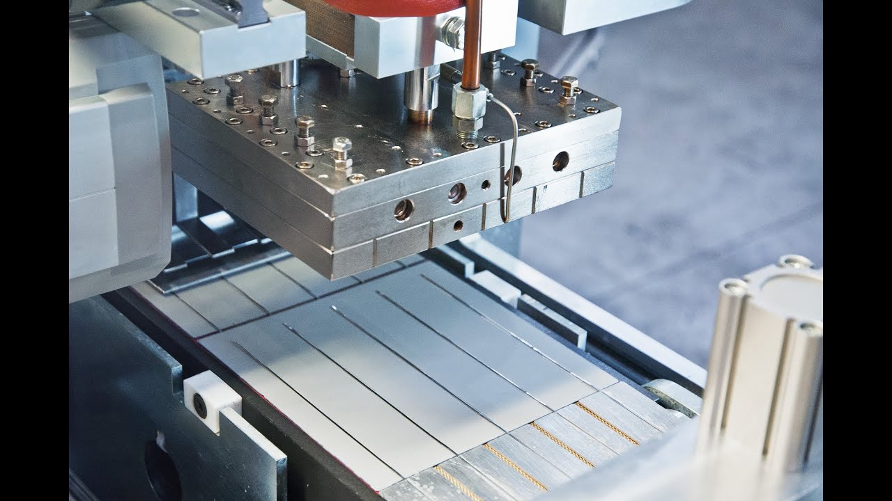 Solar stringer machine for 5 Bus Bar cells