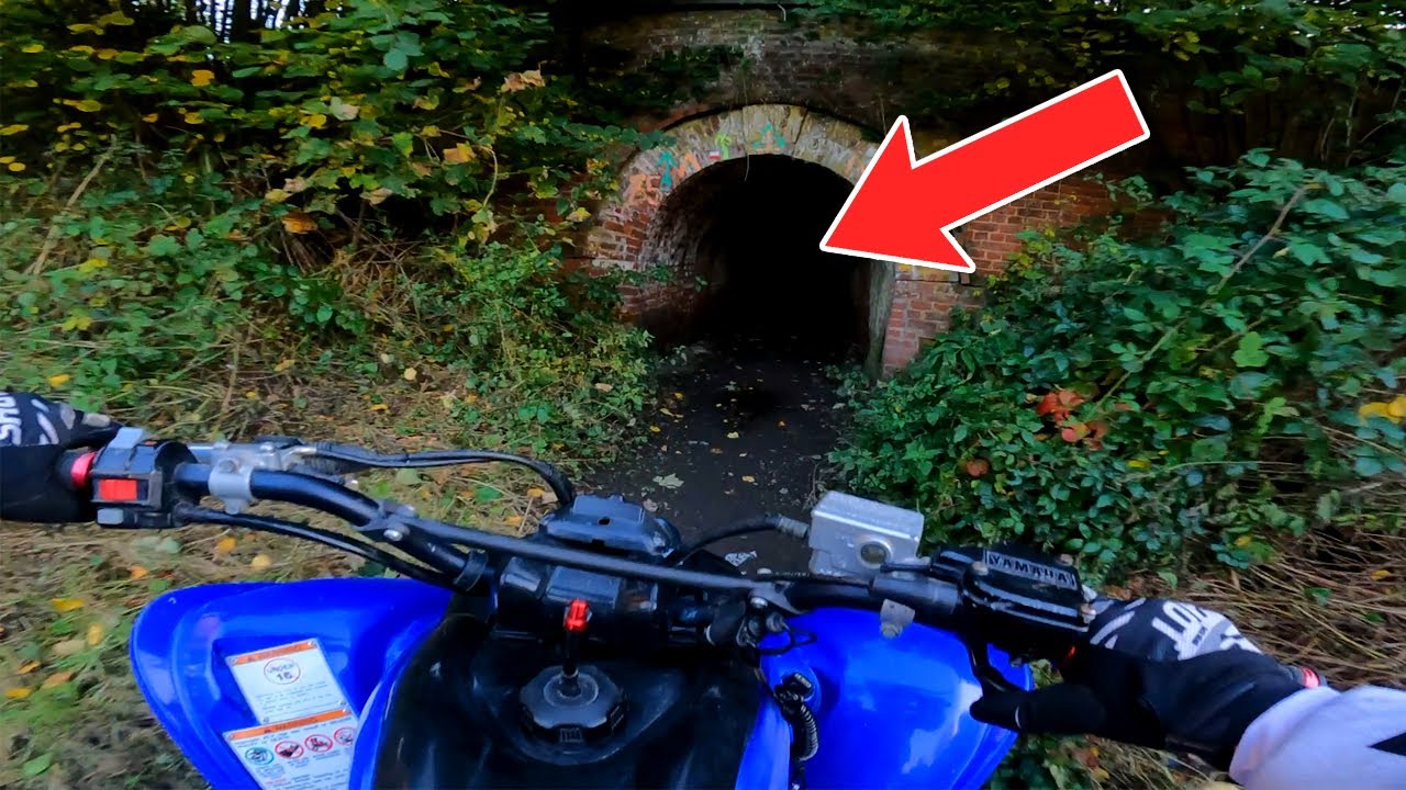 RAPTOR 700R : UN TUNNEL INTRIGUANT QUI MÈNE SUR UN ANCIEN SITE DE CHARBONNAGE ! (SUNSET RIDE)