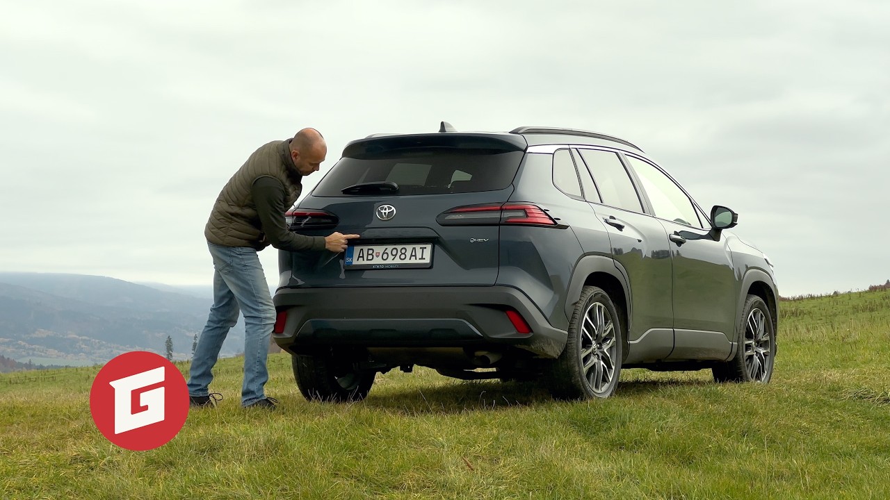 Nenápadne ale účelne vylepšená - Toyota Corolla Cross 2.0 Hybrid e-CVT AWD-i -TEST - GARAZ.TV - Vašo