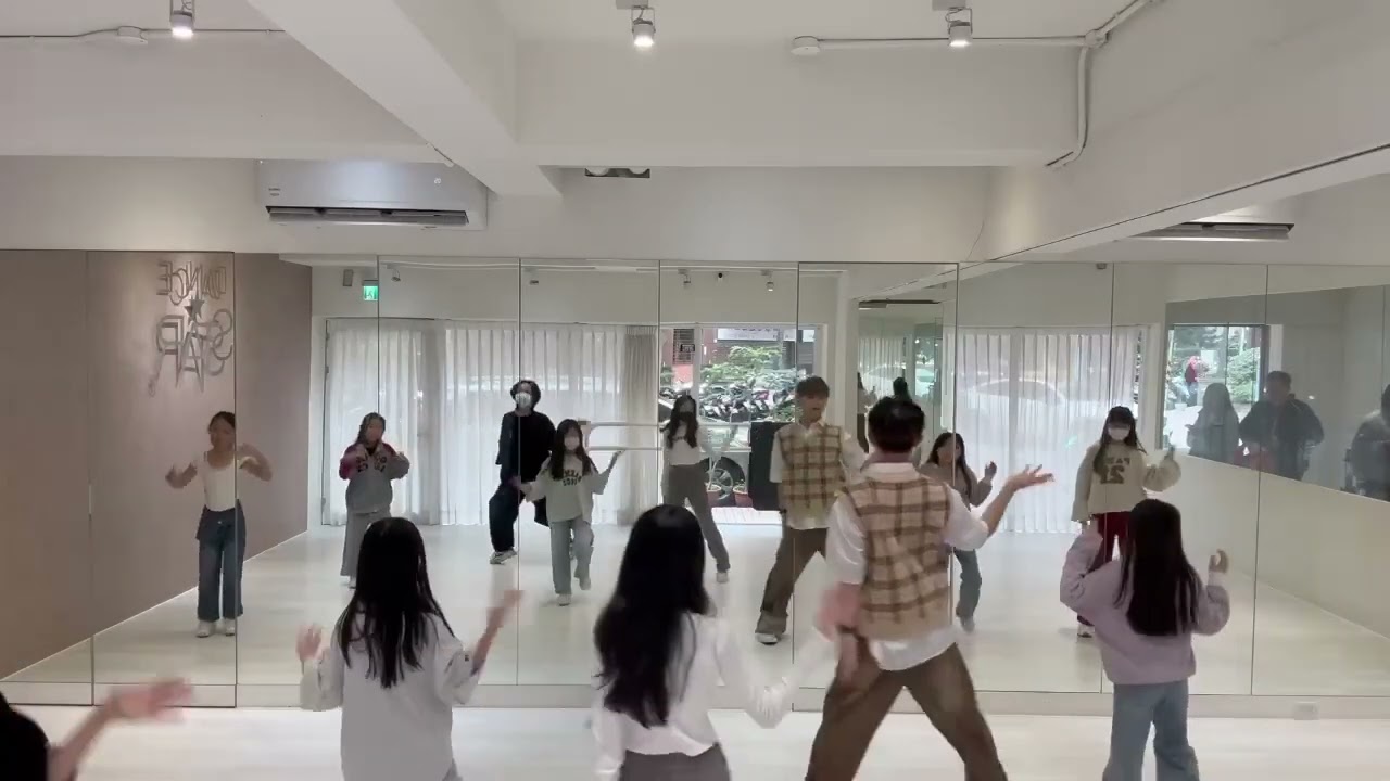 DANCESTAR-idle-MONO-20260308-2