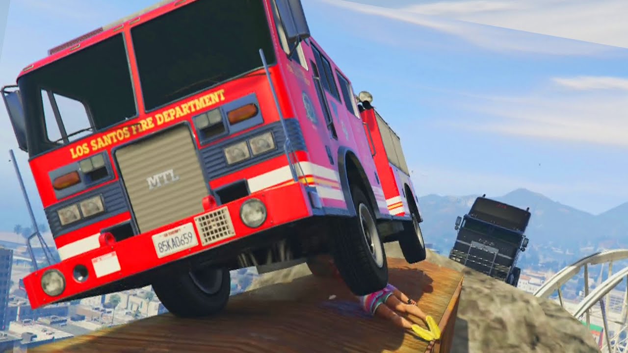 ME APLASTA!! SOCORRO!! - DEATHRUN GTA V ONLINE FUNNY MOMENTS