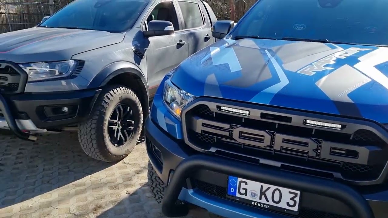 Ford Ranger Raptor vs.Ranger Raptor X