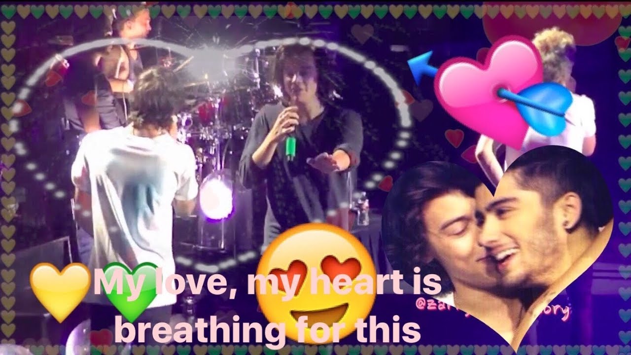 ZARRY FLIRTING / Looking For Each Other Before Singing The Chorus