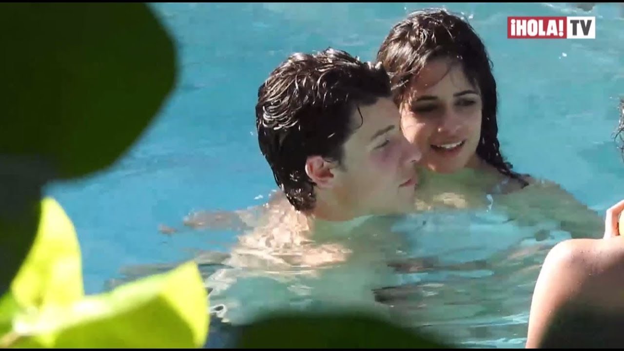 Camila Cabello y Shawn Mendes derrocharon amor en las playas de Miami | ¡HOLA! TV