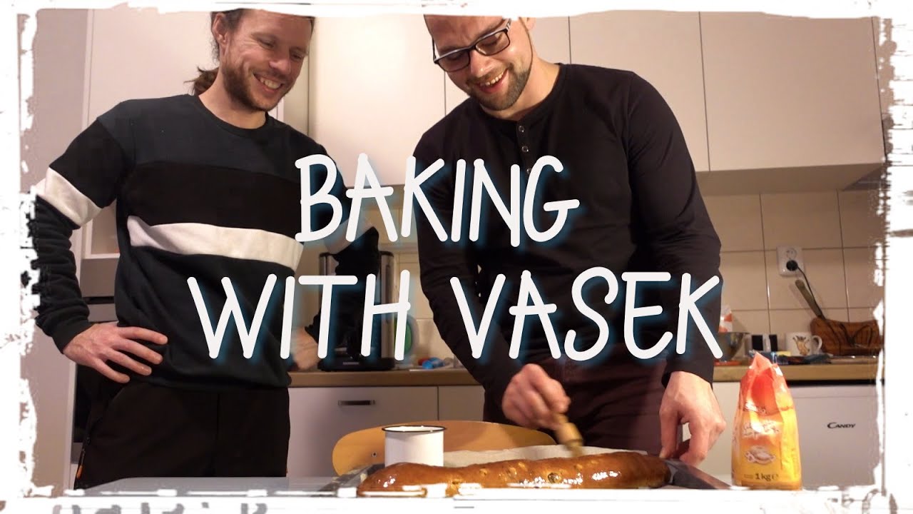 BAKING ŠTOLA CAKE (BAKING WITH VAŠEK) | CZECH TRADITIONAL RECIPE