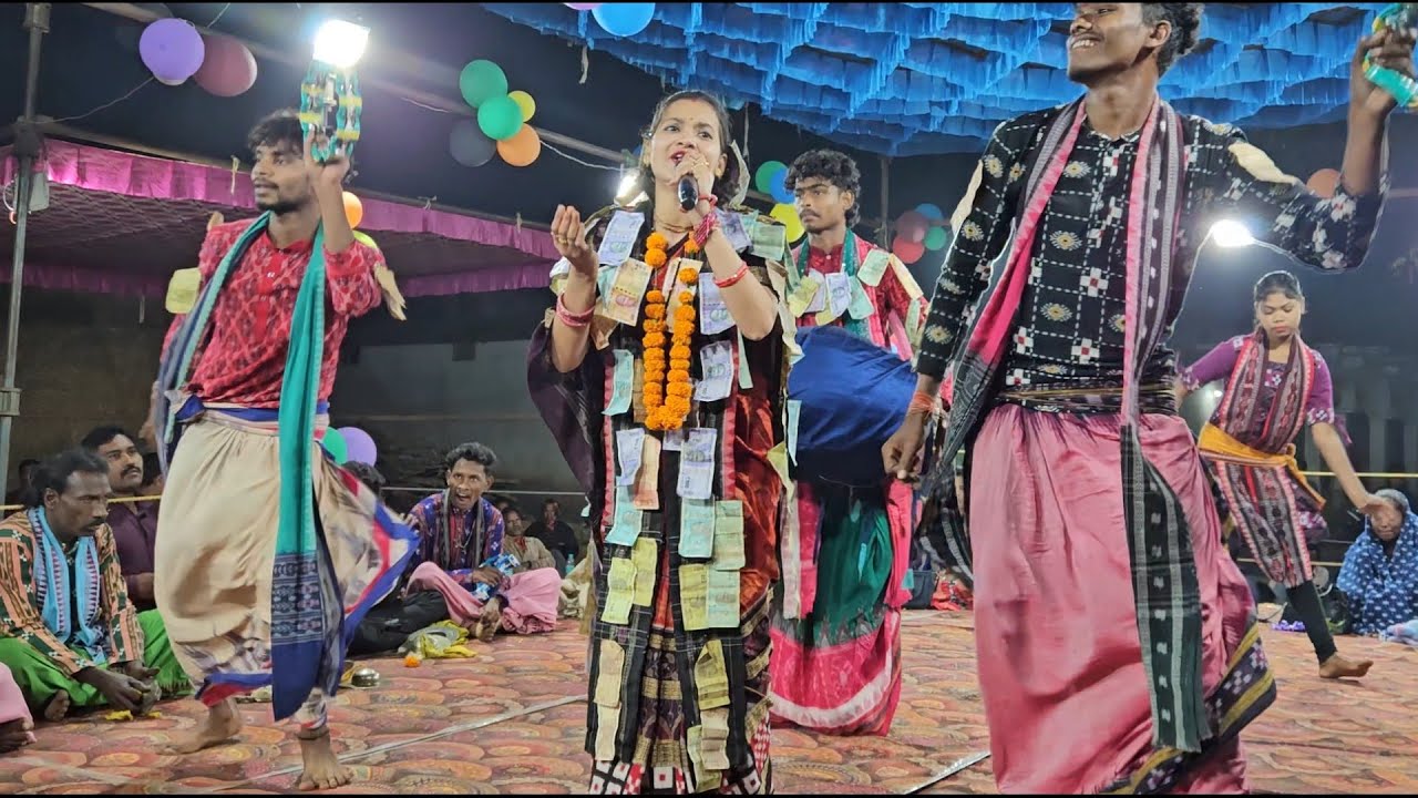 सुनीता साहू -:- आलो मितनी खेत्र मनीं मते  करीछी गुनीं----। कीर्तन धारा -:- दूल्हापाली ।।