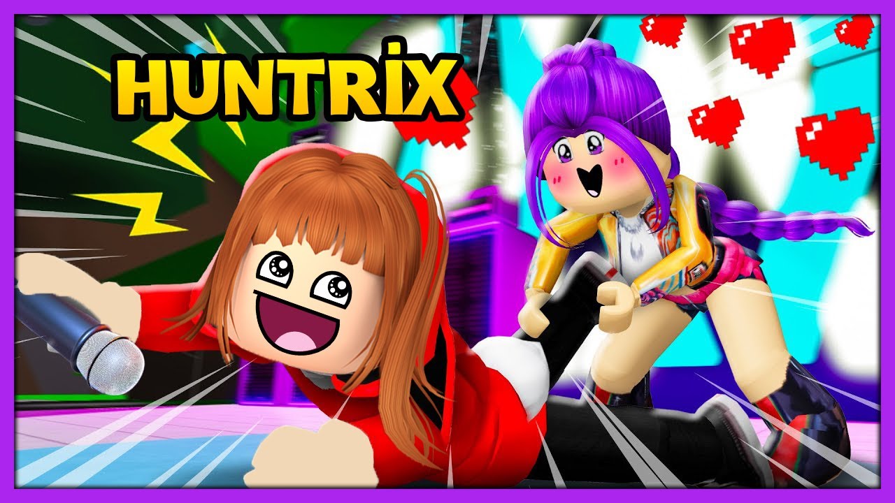 HUNTRİX KIZLARININ OKULA GİTTİK 😍 ROBLOX KÜBRA NİSA