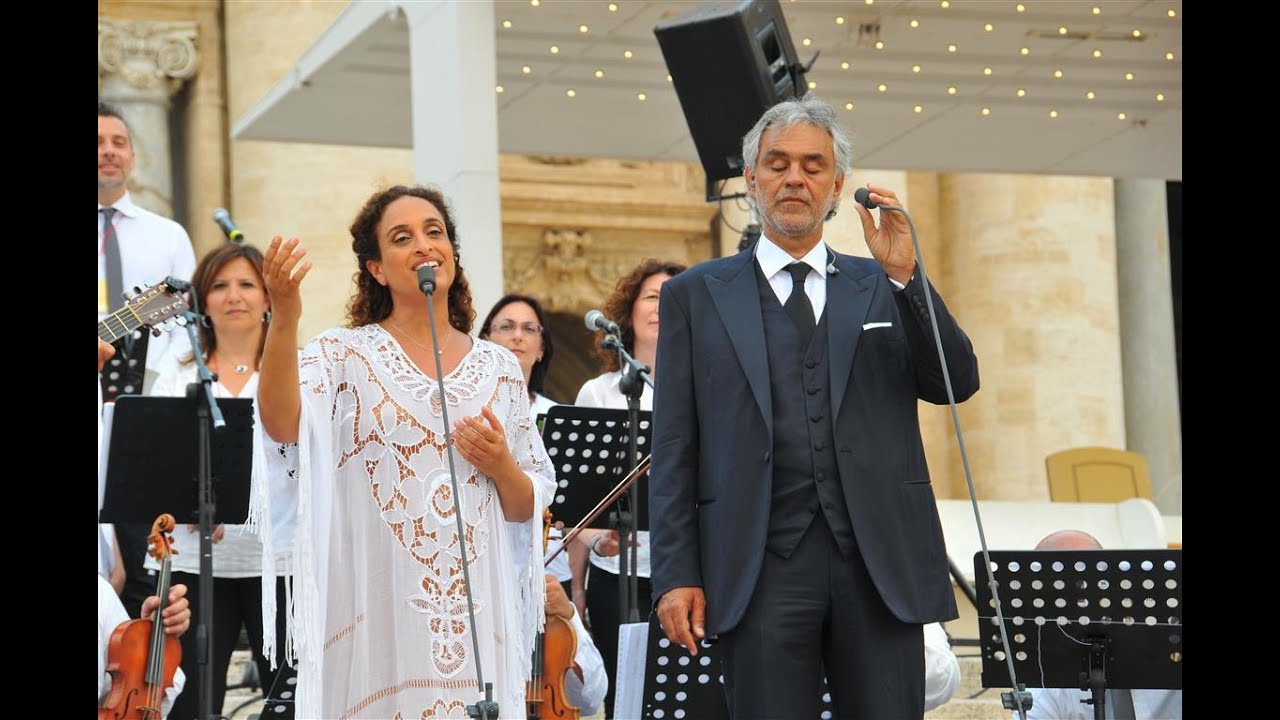 Noa (Achinoam Nini) and Andrea Bocelli - Beautiful that Way - in Vatican City