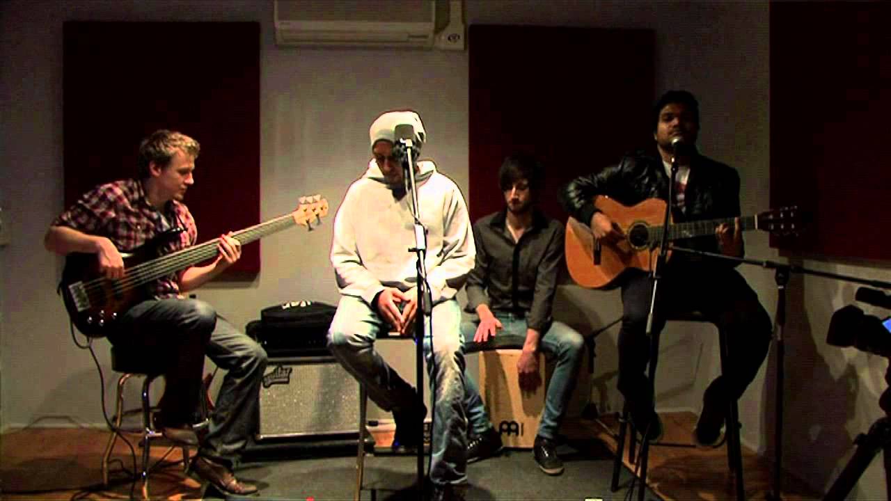 Ash King - Love Is Blind Unplugged Full [HD]