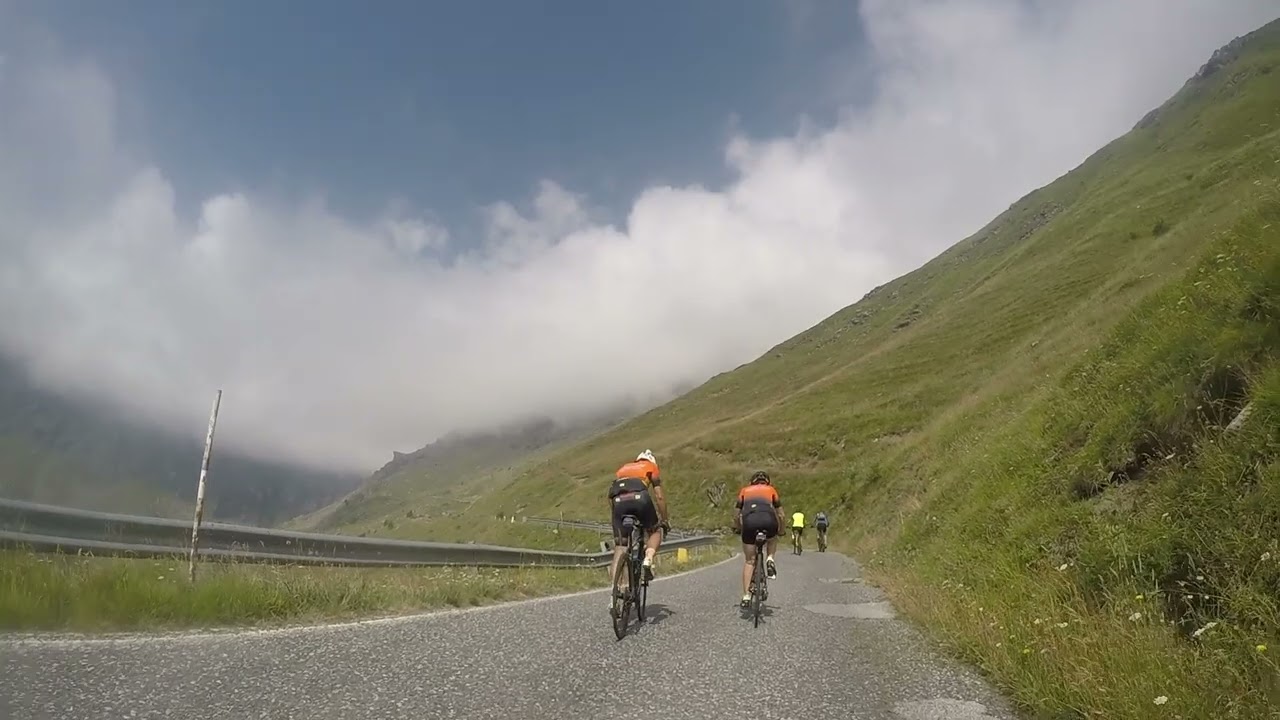 Pian del Re (2020 m slm) da Paesana