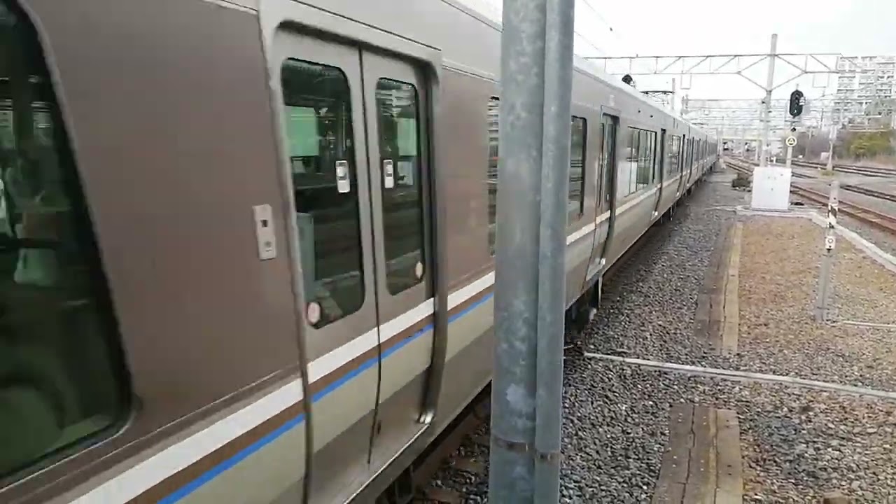 新快速米原方面敦賀行き223系2000番台V15編成リニューアル車+223系2000番台新大阪駅発車