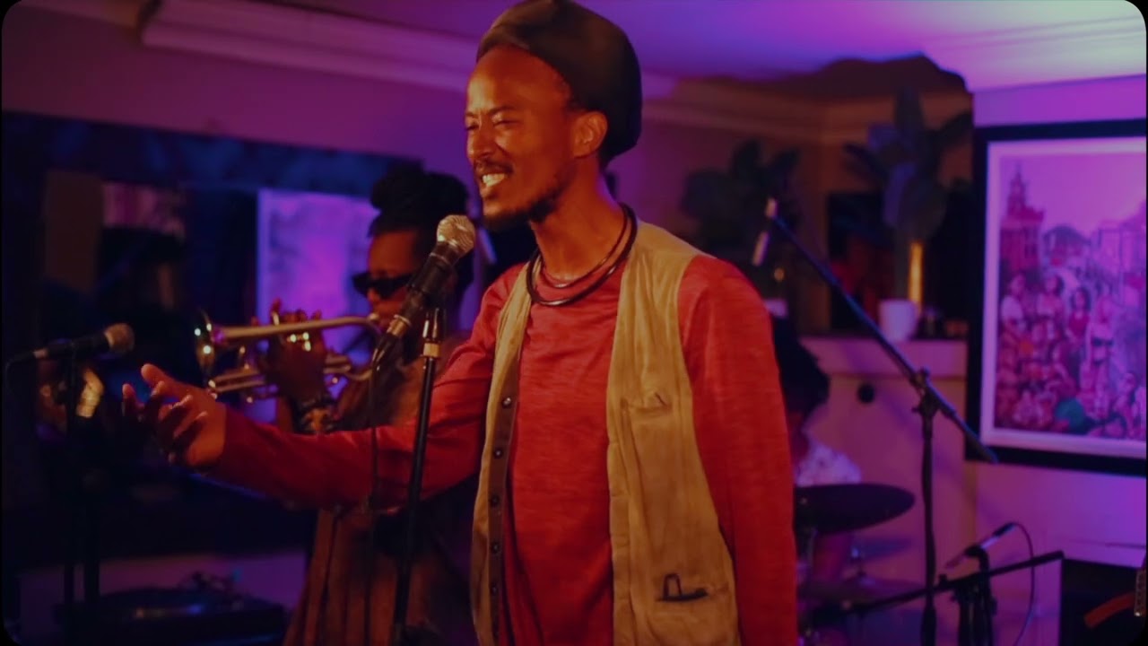 ITYWINA YAMASOKOLARI(LIVE PERFORMANCE)