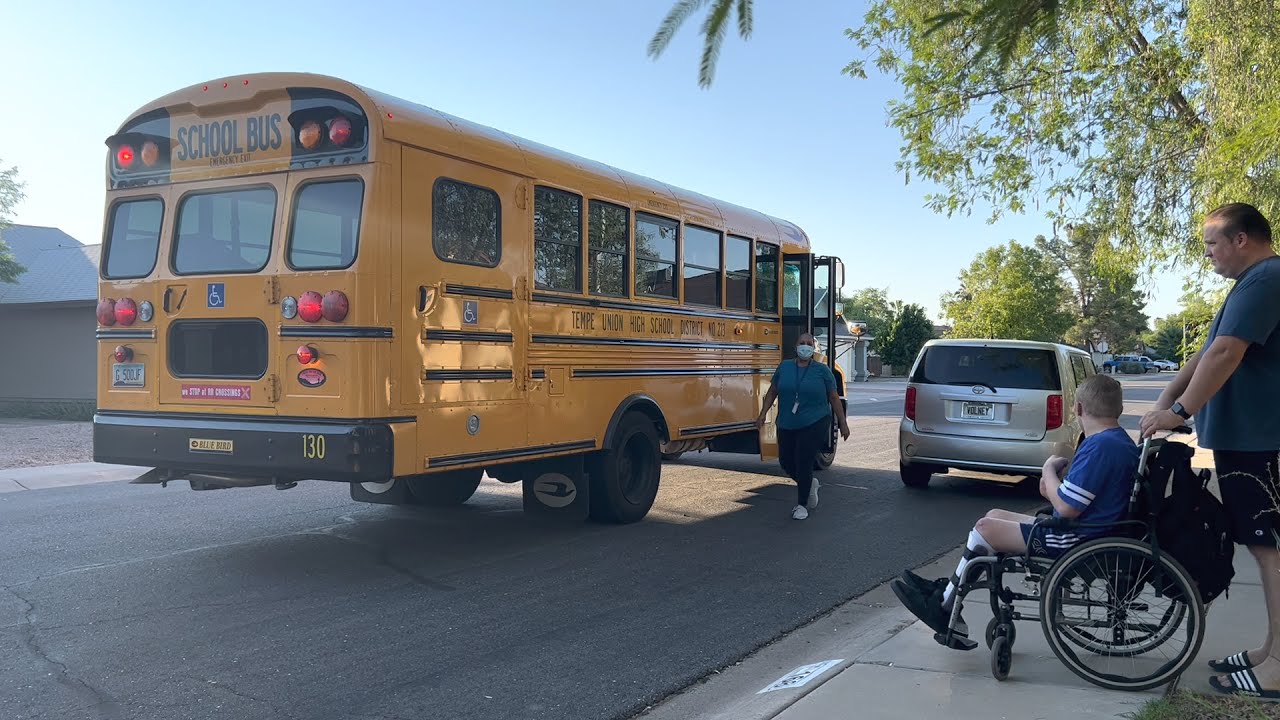 Fall Friday Sagan bus!