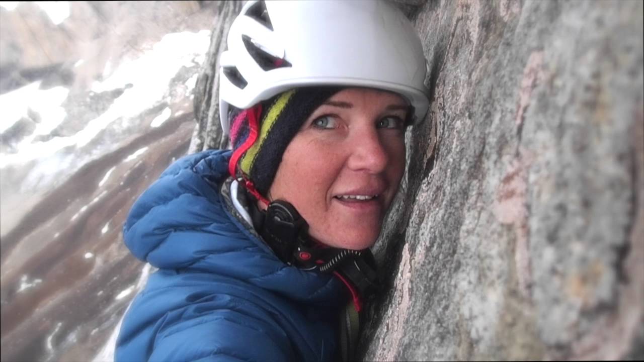 Climbing 'Sharkfin', Aleta de Tiburon in Torres del paine
