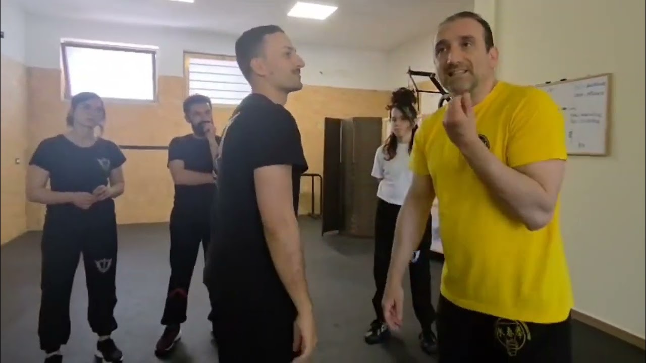 Teaching moments: Sifu Yuri, Puglia 2025.