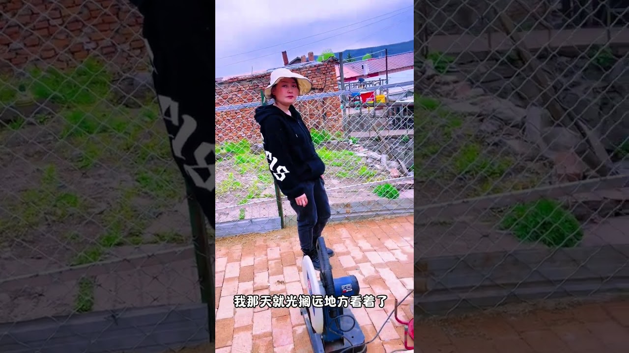 有一种惦念叫提心吊胆，有一种担心叫牵肠挂肚，抱着白狐那一刻心都要融化了，感动的不是它送来的野鸡，而是它懂的感恩的心