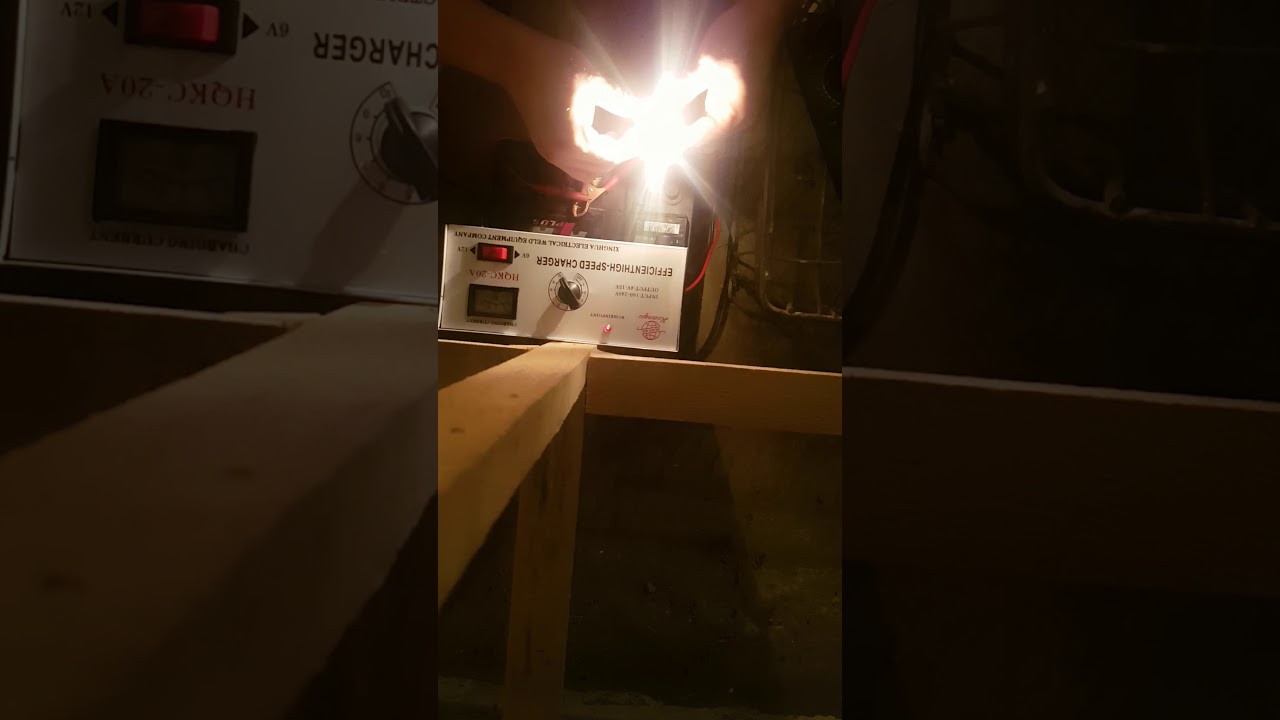 Зарядное устройство HUAN QIU HYKC-20A