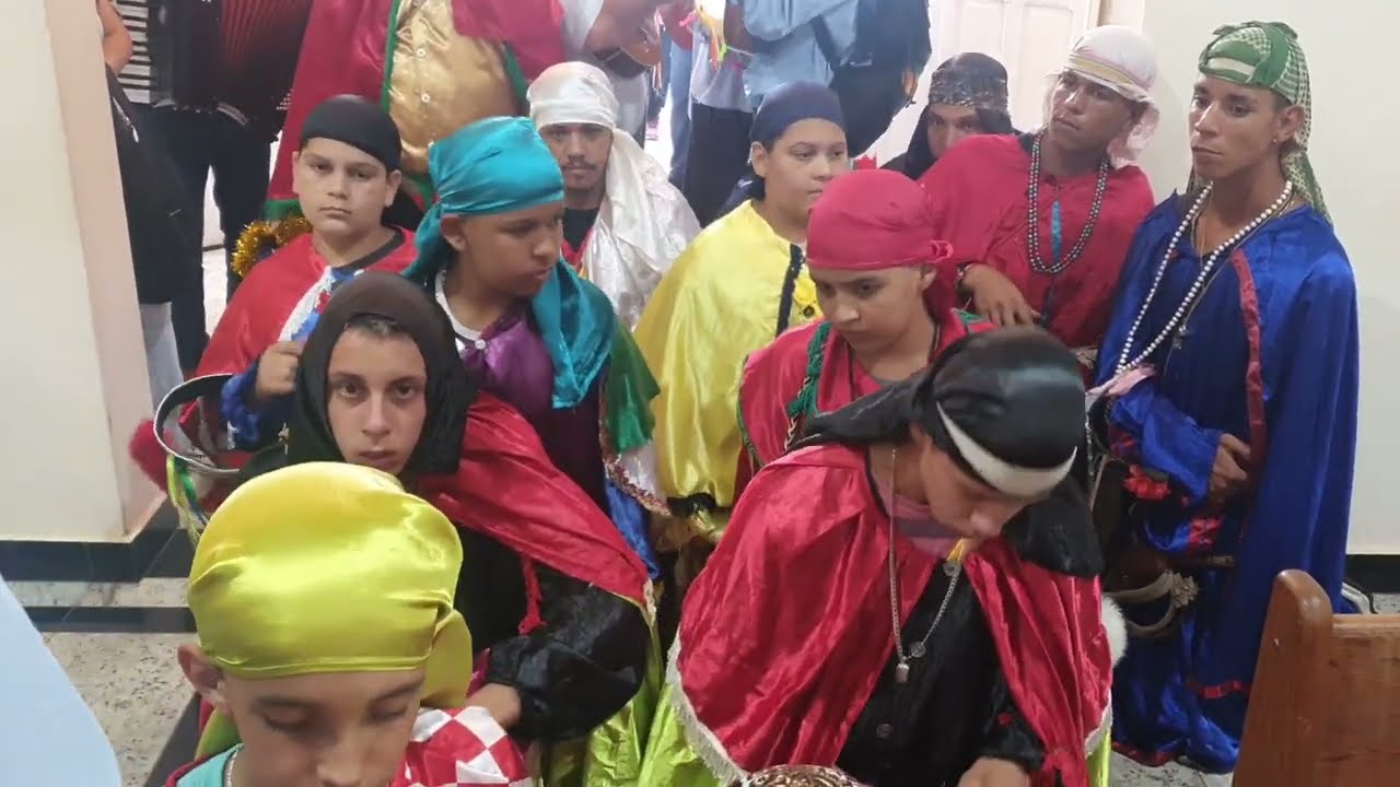 FOLIA DE REIS ESTRELA DE BELÉM DE CAJURU * Adezilio Xoxim *