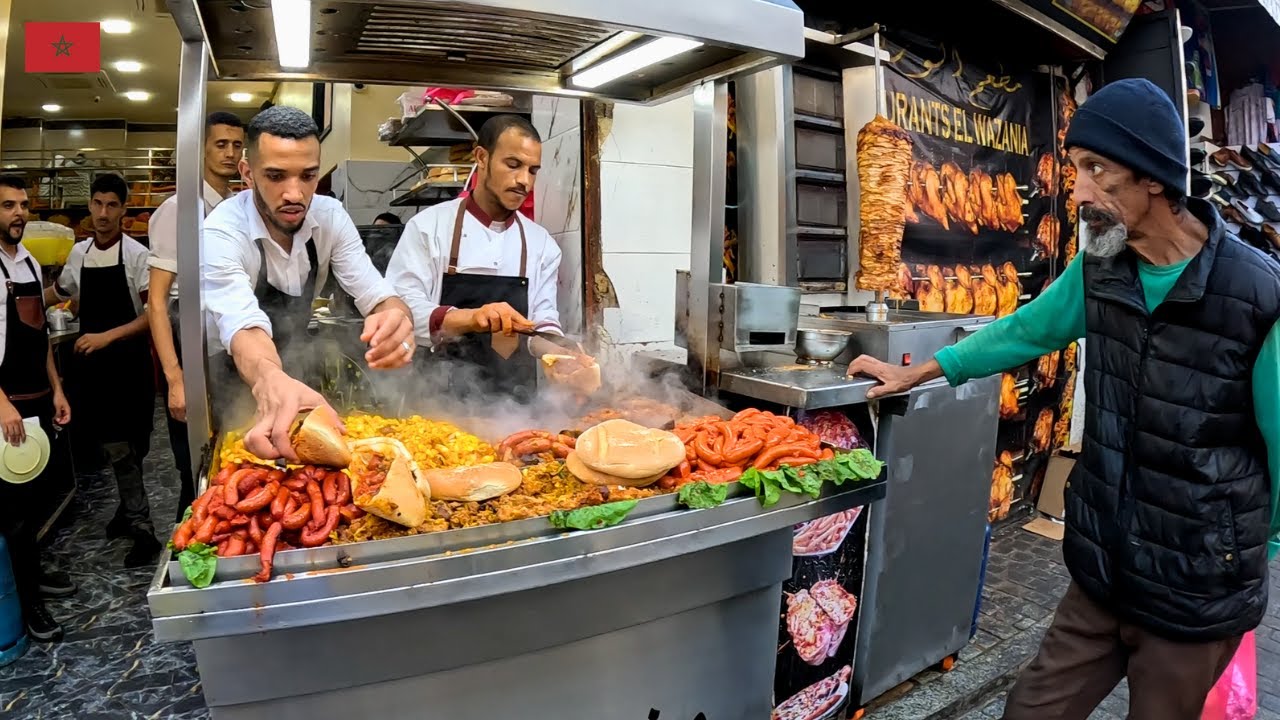 STREET FOOD LA 1€ PE STRAZILE DIN MAROC! M-AM FACUT CA UN BIBOL PE TRICOU DE LA CLATITE (RABAT)