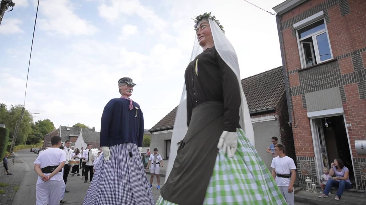 La ducasse d'Ormeignies - Le cortège
