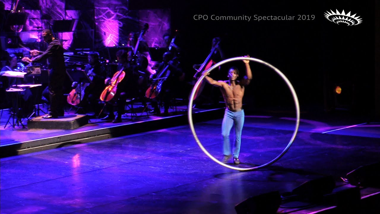 WALTZ   Phelelani Ndakrokra  (Zip Zap Circus)