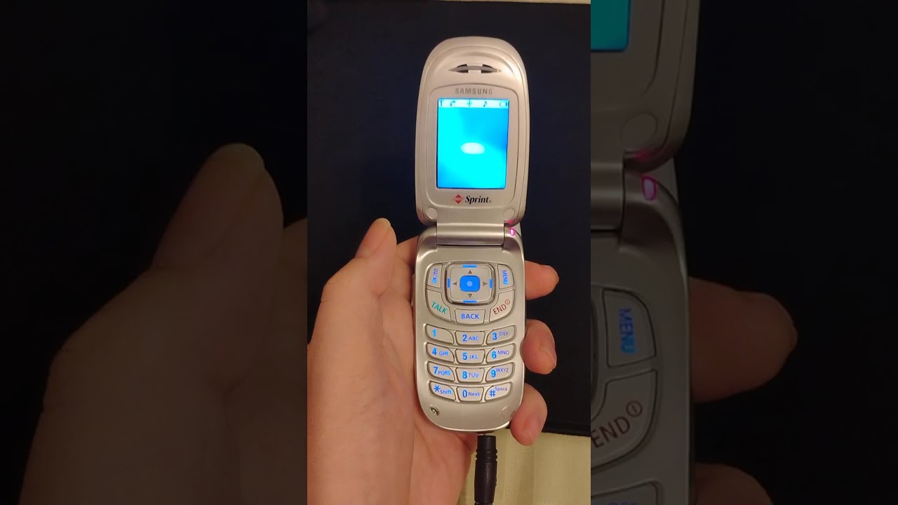 2004 Samsung SPH - A660 And Fox NFL Game  