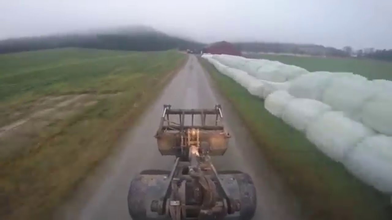 Mixing feed, Fendt and Keenan