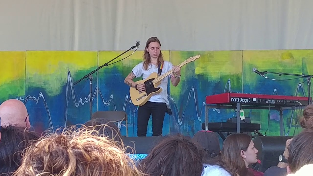 Julien Baker plays 