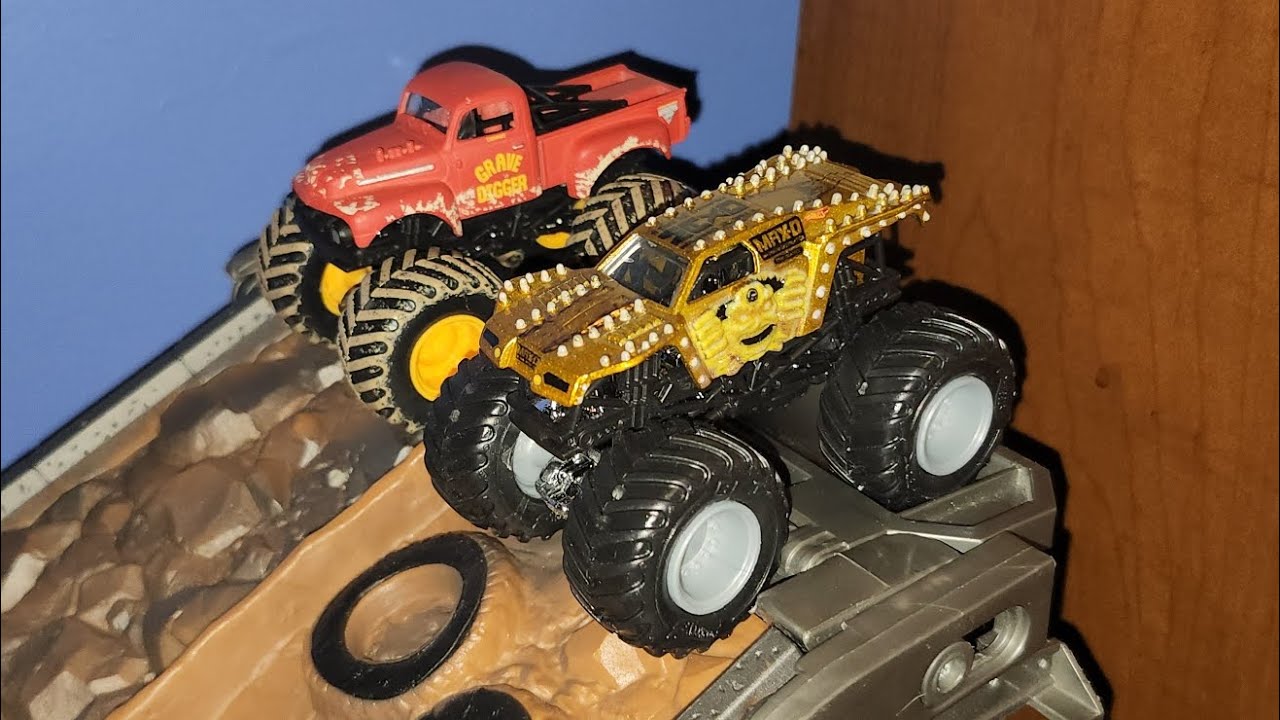 Monster Jam Racing Event #54! NFL EDITION