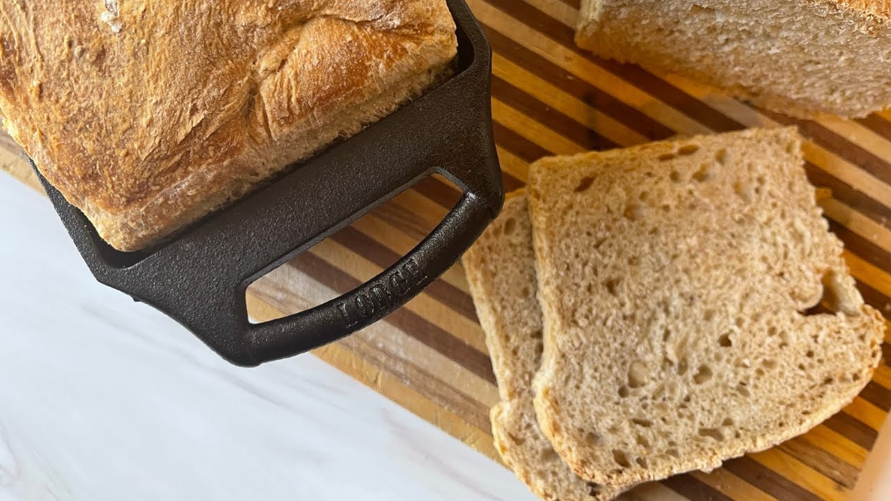 Bread Pan Review | Lodge Cast Iron Bread Pan | Chicago Metallic Loaf Pan