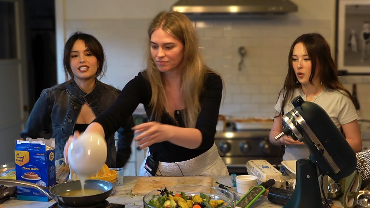 QTCinderella gets Valkyrae and Tina ready for family dinner