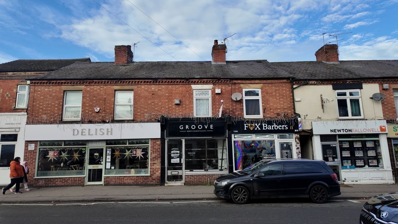 How many Barbers/Hair dressers does Syston need? /15 and counting (WOW)