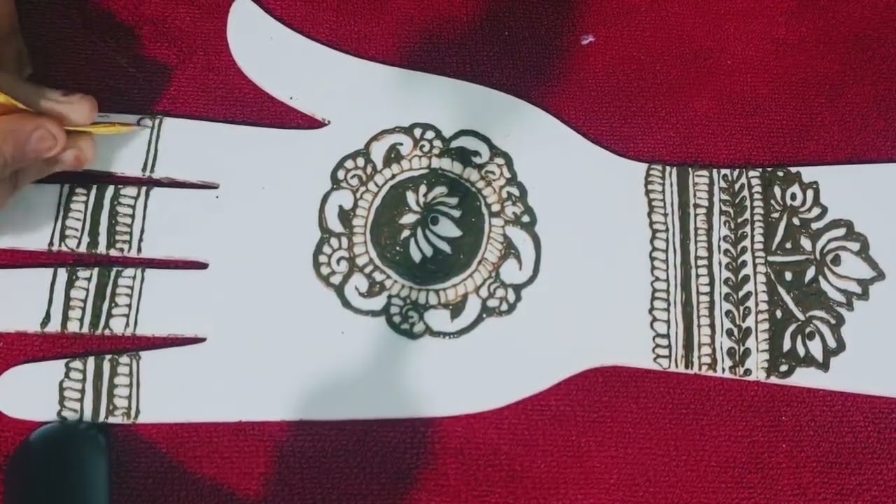 Simple Sa design 👍❤️#mehndi #pakistanimehndi 