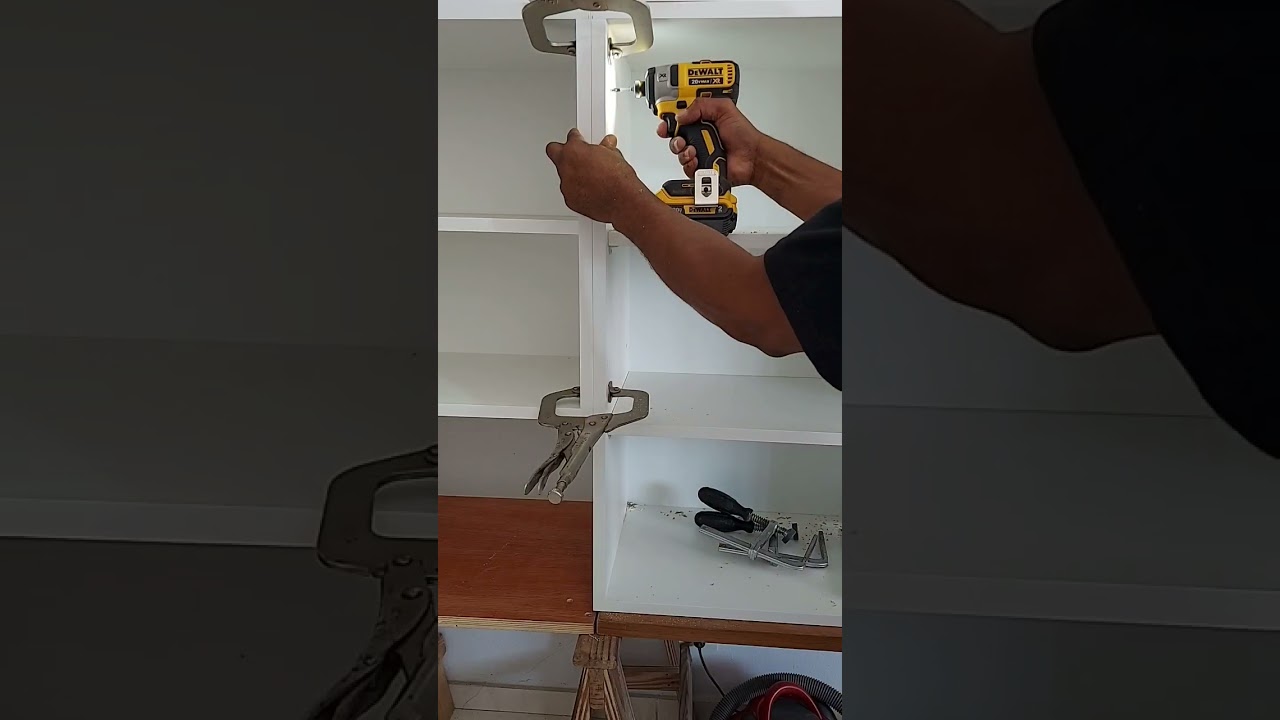 arm&aacute;rio a&eacute;reo planejado sob medida, rotina na Marcenaria #shorts