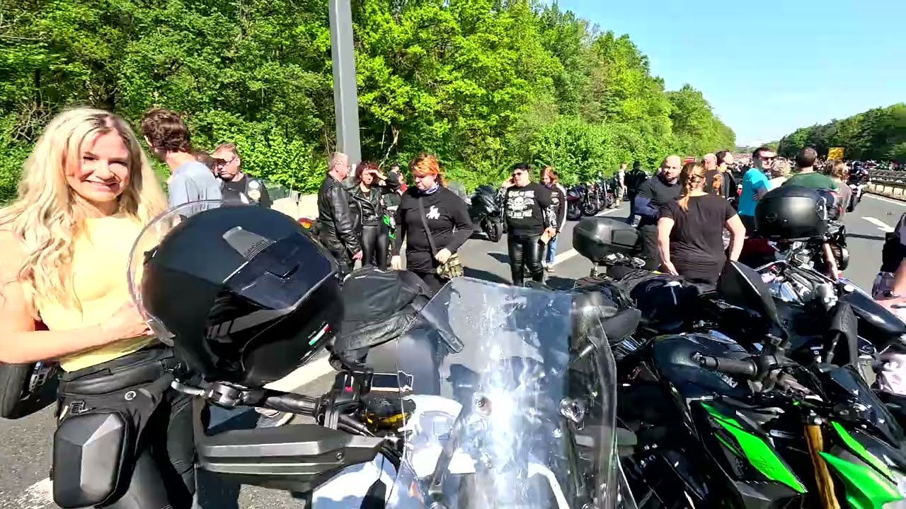 1 Mai Nürnberg Motorradtreff, 30k Bikers?