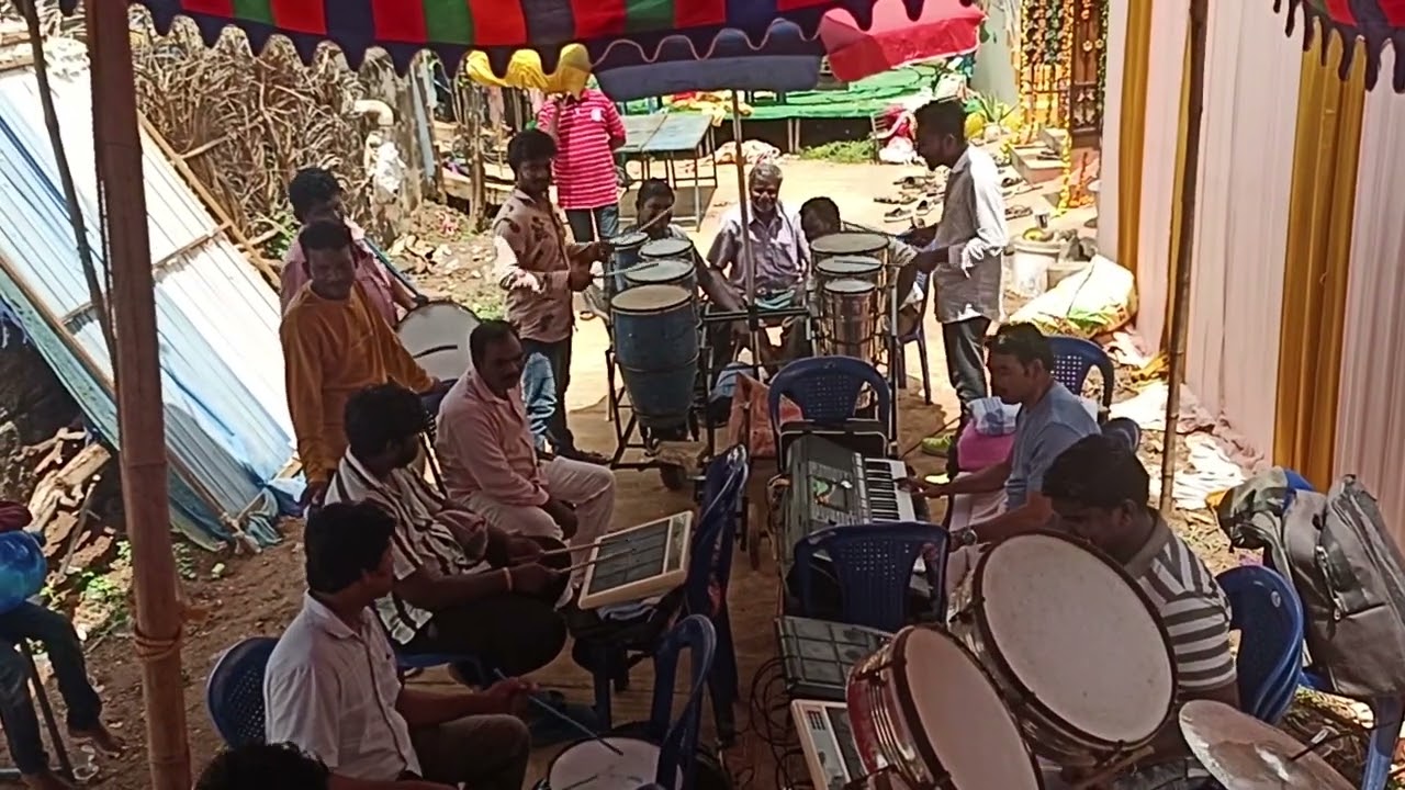 Thalukuu mannadhii kulukulaaa tharaaa song Hanuman junction Band 🥁🤩👑