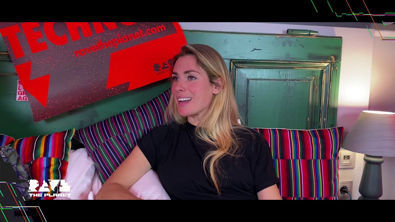 INTERVIEW: Instant Moments… with Anna Reusch