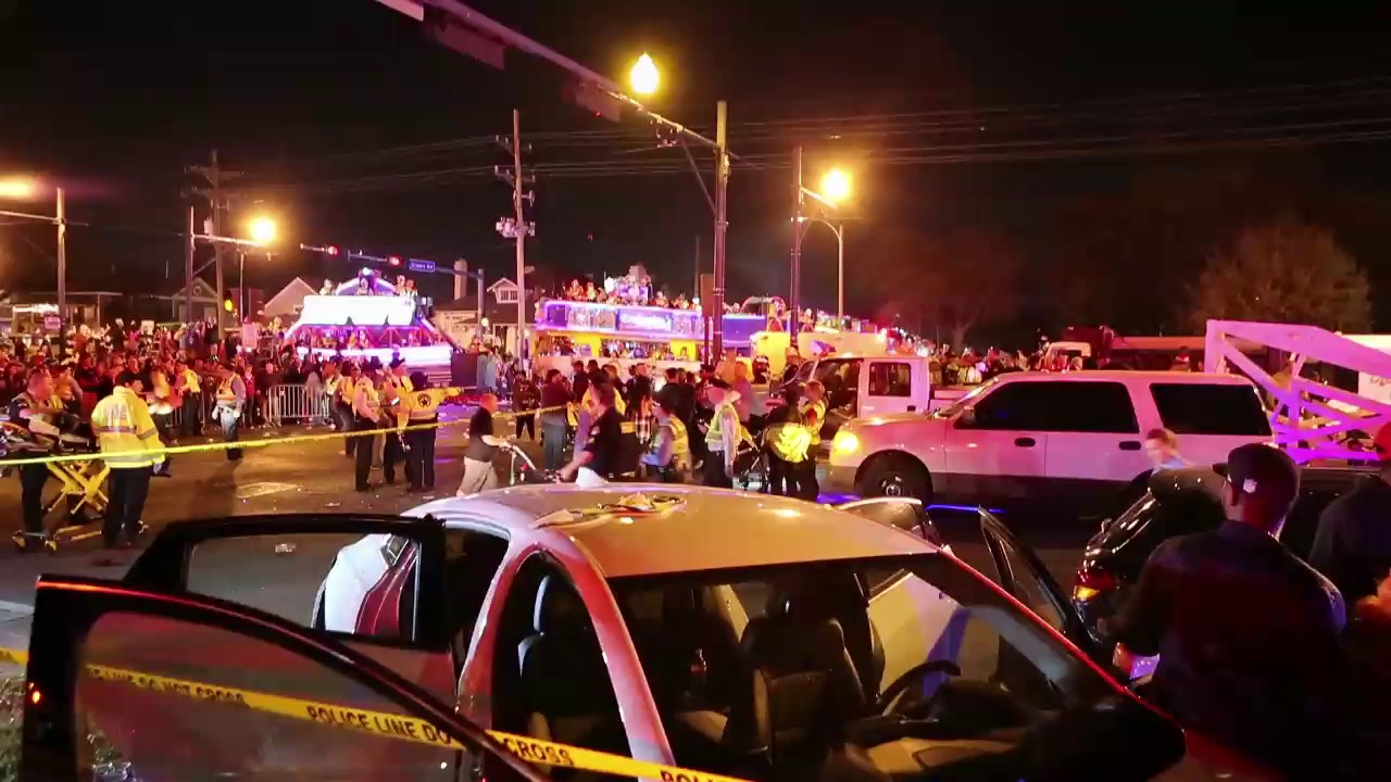 Watch scene where car plowed into Endymion parade crowd in New Orleans