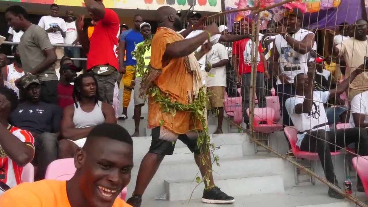 Admirez le tousse et l&rsquo;ambiance de Boucher Ketchup -Bagarre de Ndiambane 2 avec ...