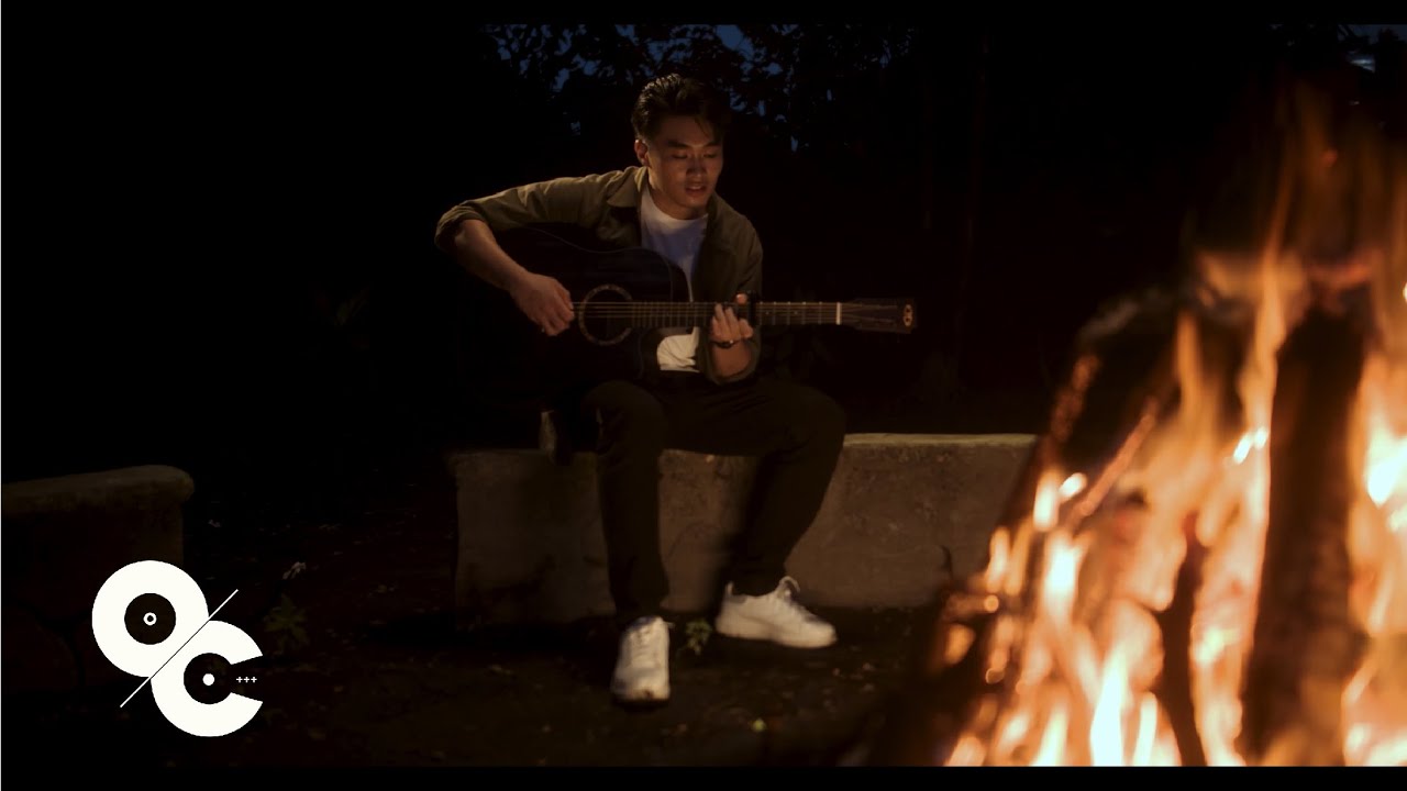 Gilyan Saludes - My Favorite Movie (Performance Video)