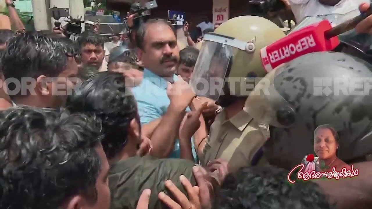 പൊലീസിന് നേരെ വാക്കേറ്റവുമായി രാഹുൽ മാങ്കൂട്ടത്തിലും അബിൻ വർക്കിയും