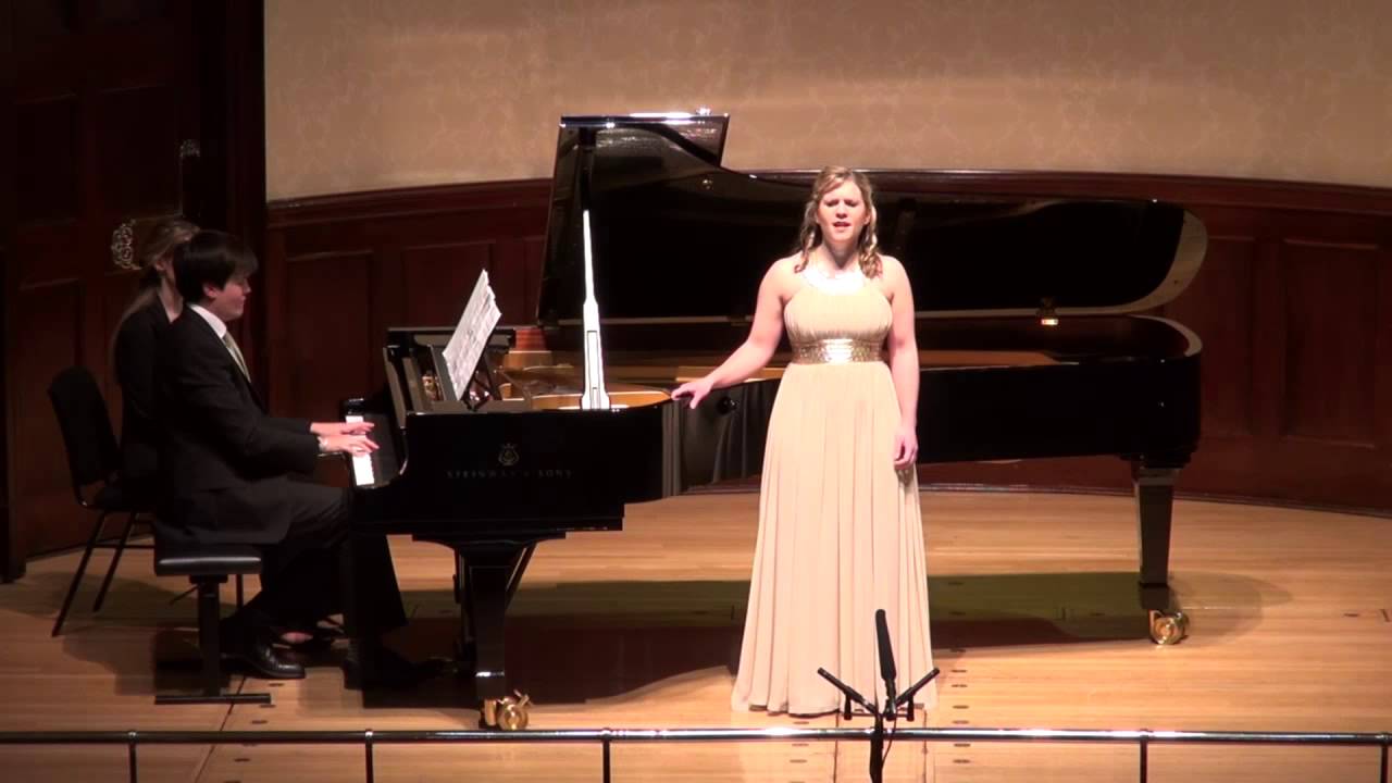 ANNA HUNTLEY - Britten - O Waly Waly