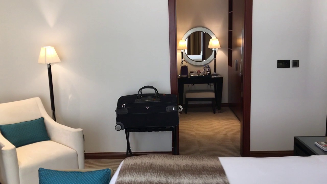 Premier Suite  -  Grosvenor House Dubai