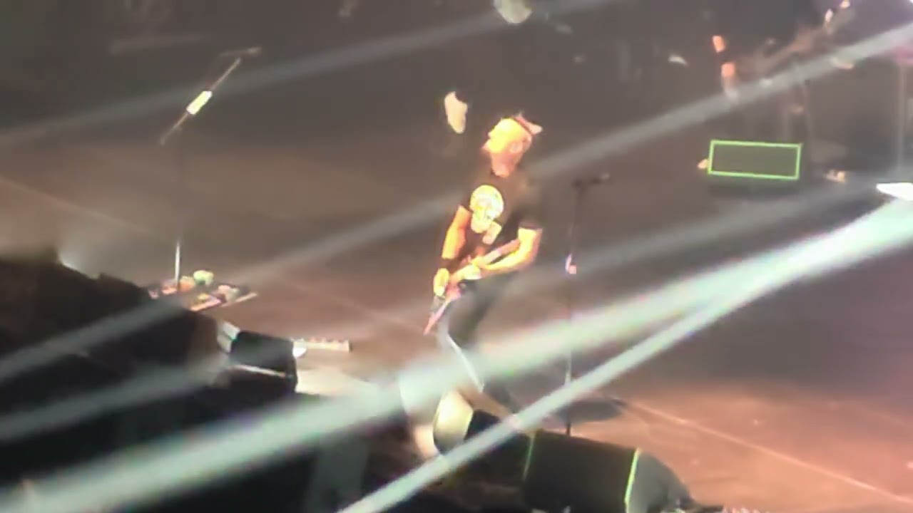 ALTER BRIDGE - Addicted To Pain