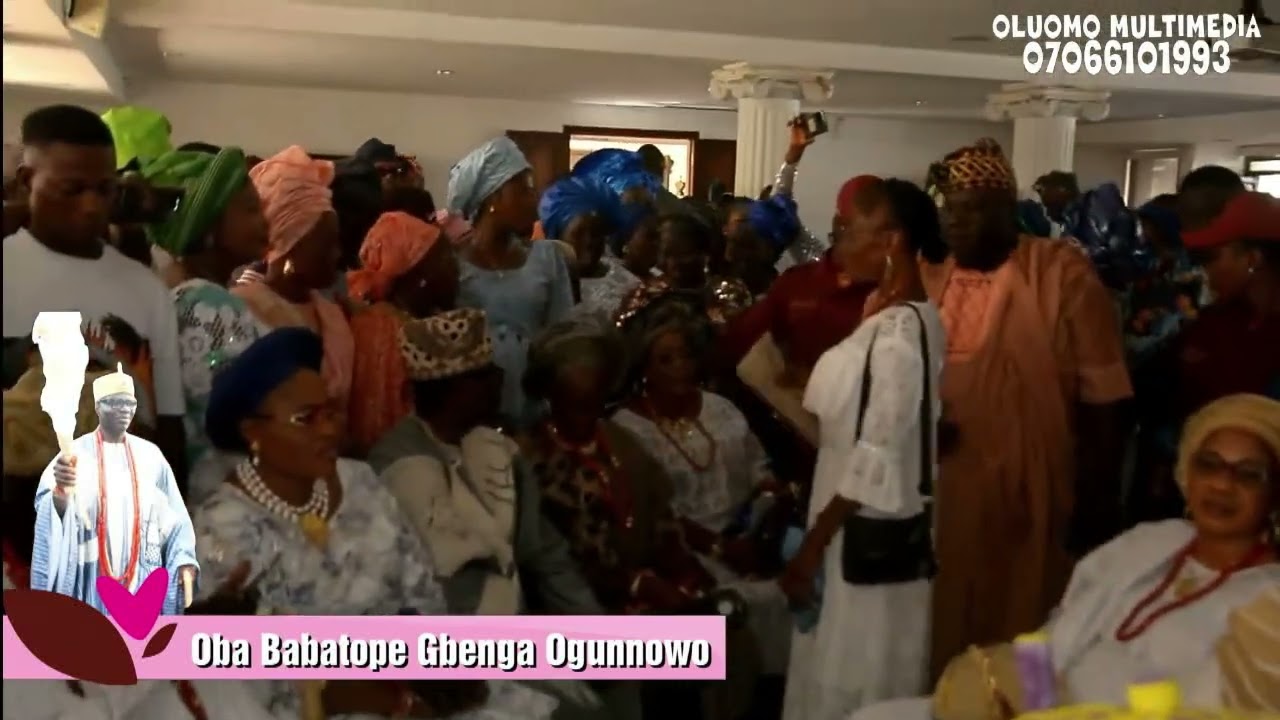 Oba Babatope Ogunnowo. Ogbogbomidu of Odogbondu Kingdom Installation.