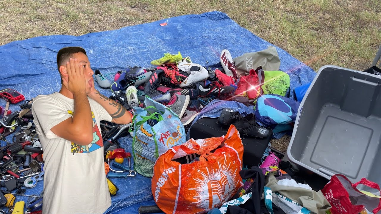 FINDING RARE SOCCER CLEATS AT THE FLEA MARKET