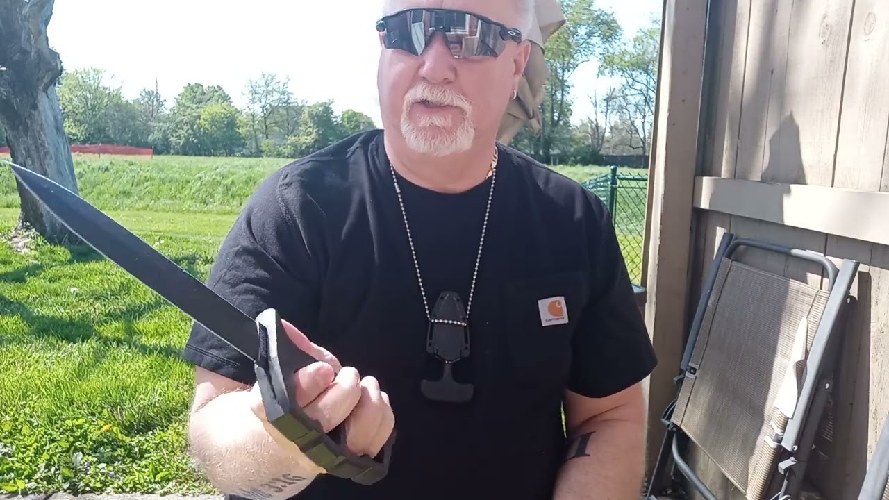 Cold Steel Chaos double edge dagger handguard explained